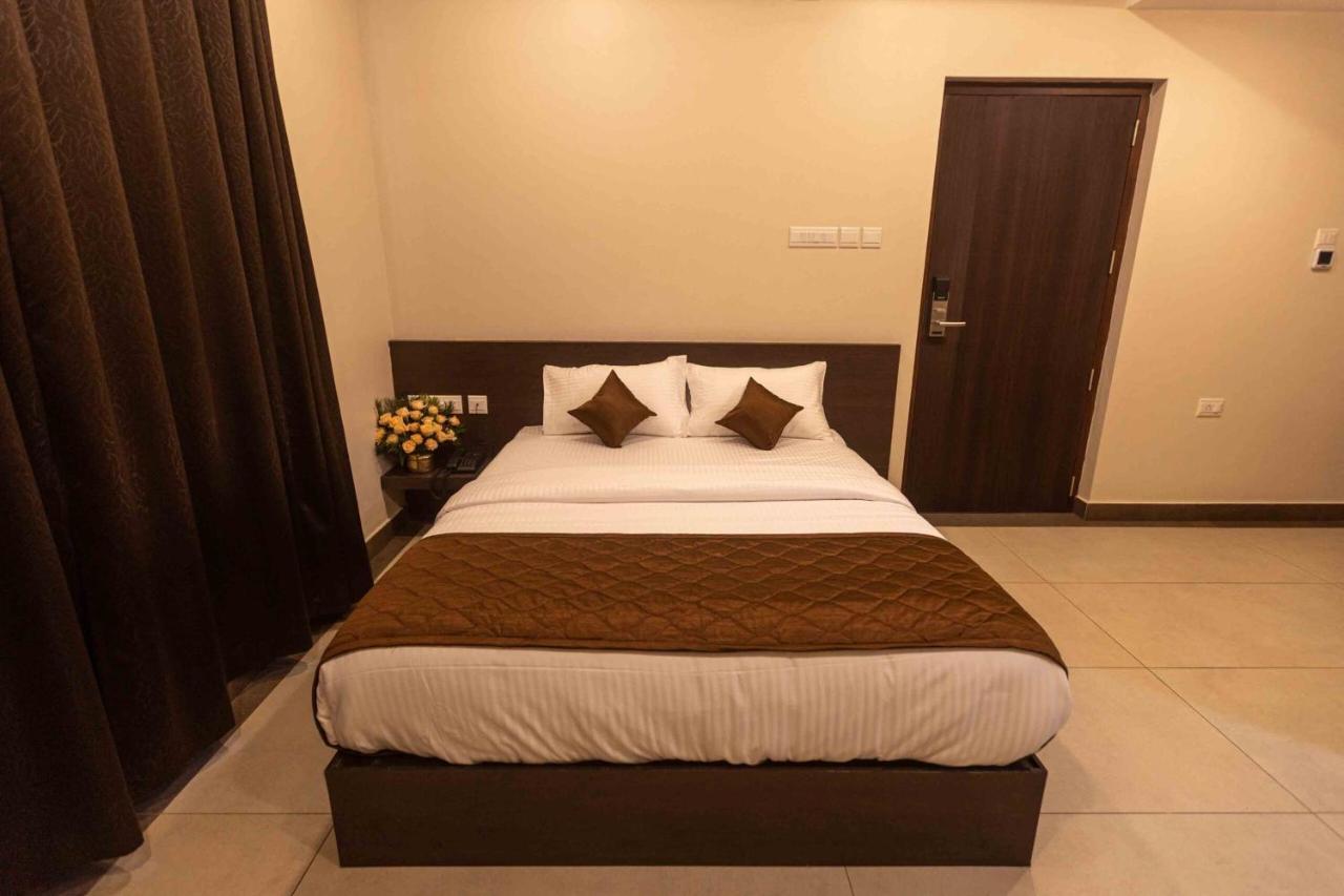 Hotel Pankaj Residency Guruvayur Exterior photo