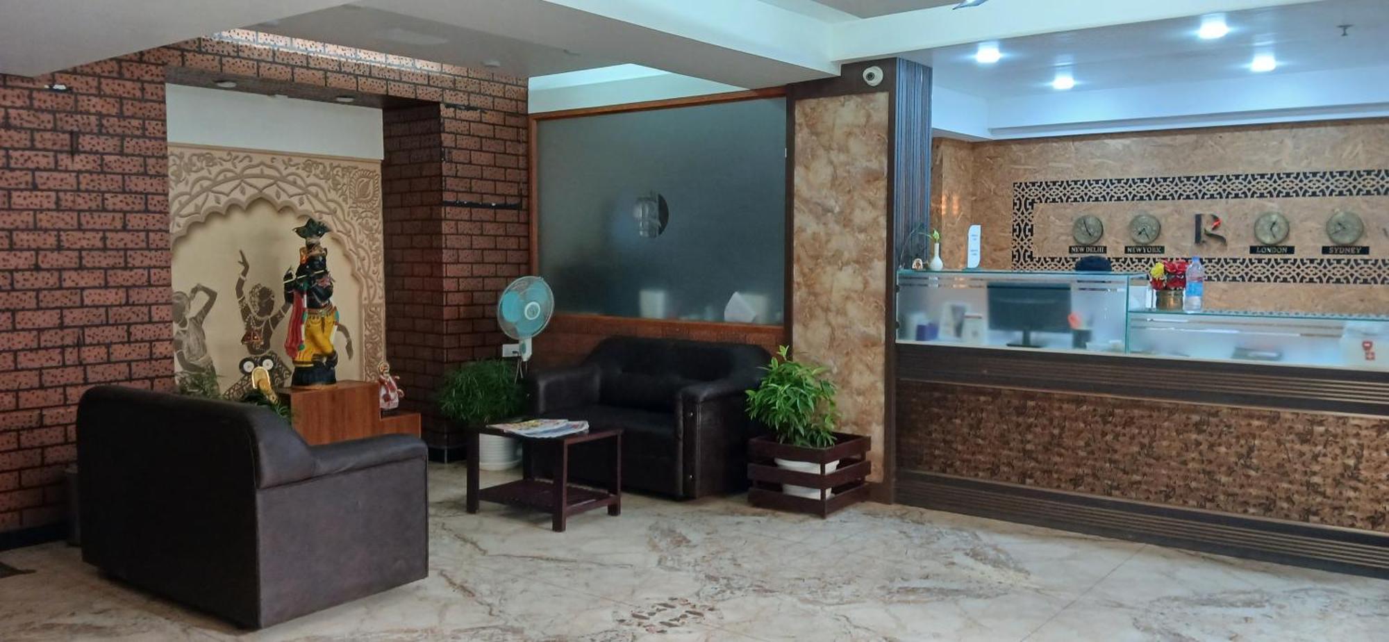 Hotel Pankaj Residency Guruvayur Exterior photo